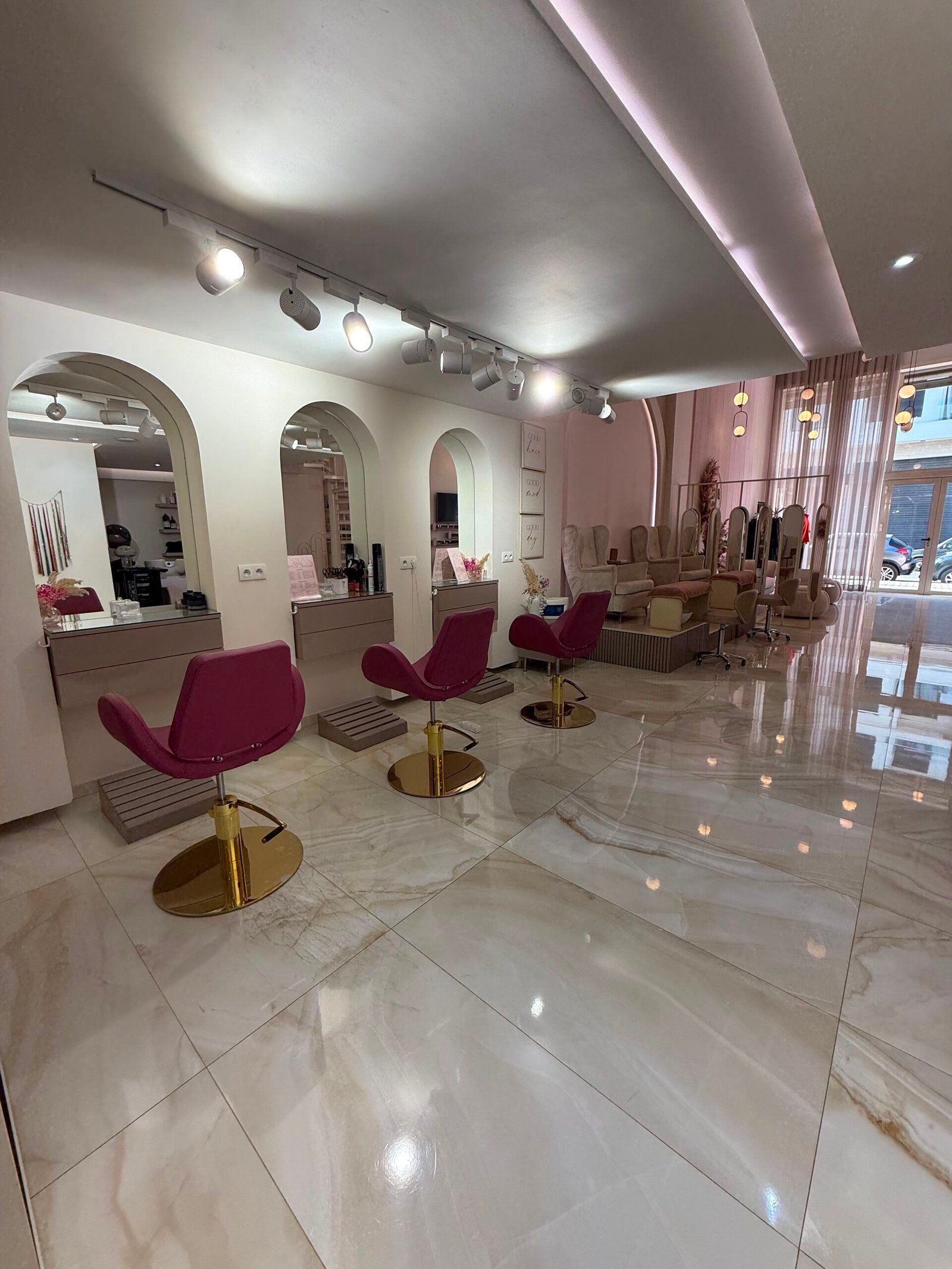 Gallery 06